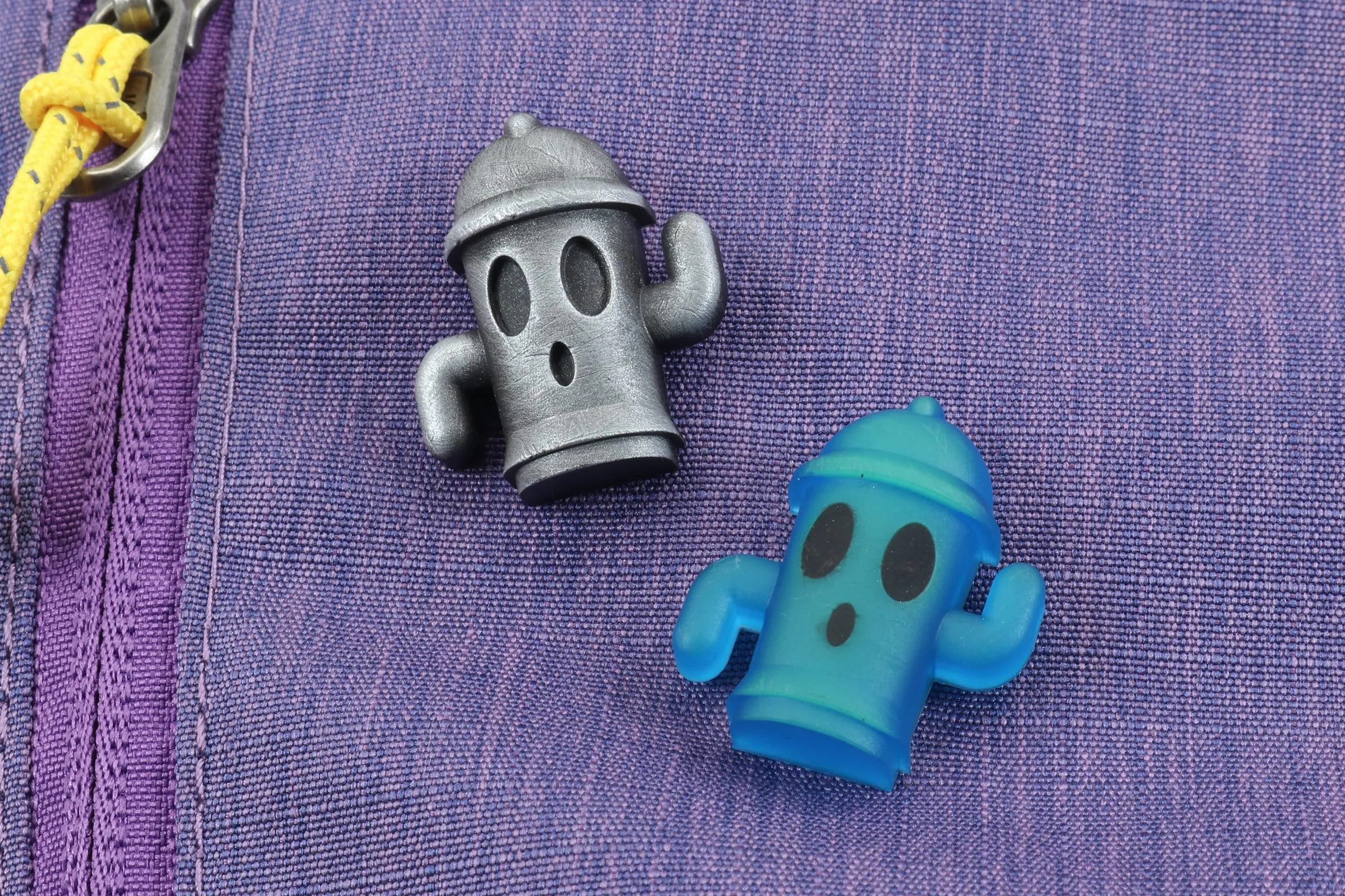 Gyroid Glow Pin Haniwa Squeezoid - Animal Crossing New Horizons